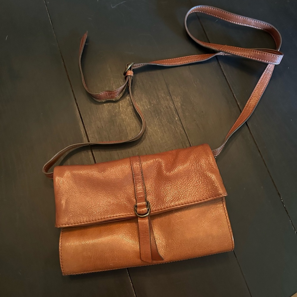 Lucky Crossbody